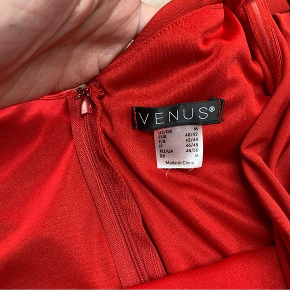 Ruched Bodycon Dress - Picture 7 of 16